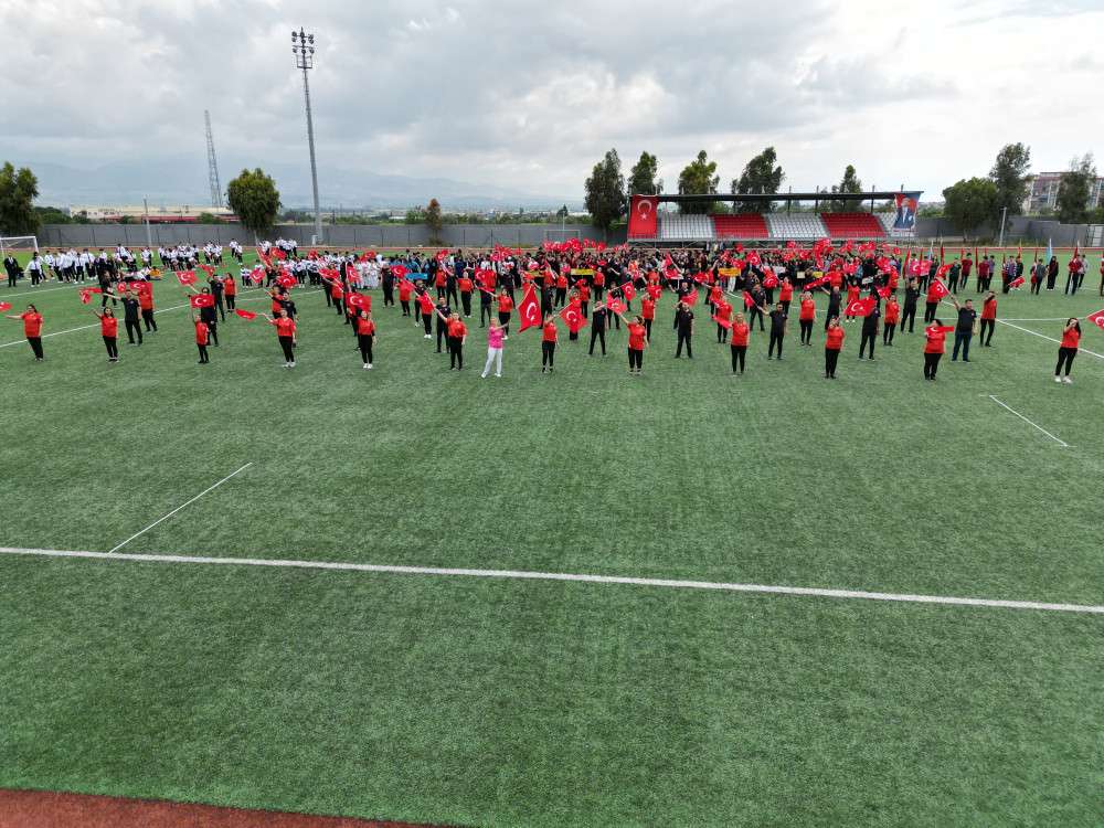 ALAŞEHİR’DE 19 MAYIS COŞKUYLA KUTLANDI