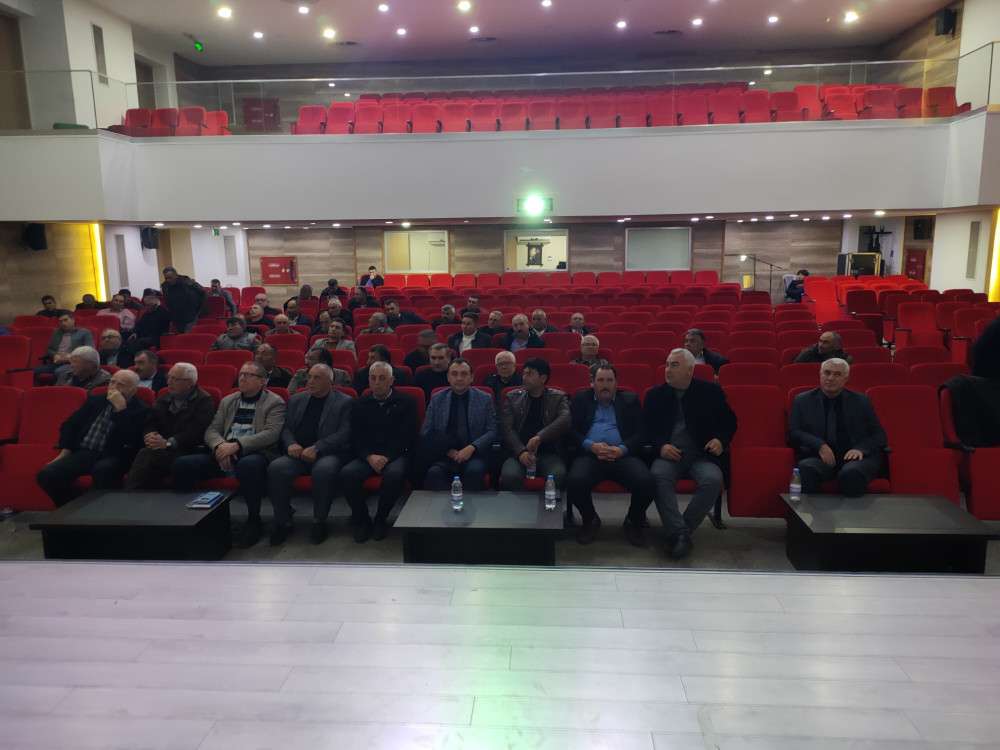 ALAŞEHİR’DE MUHTARLARA ‘AİLE OKULU’ EĞİTİMİ VERİLDİ