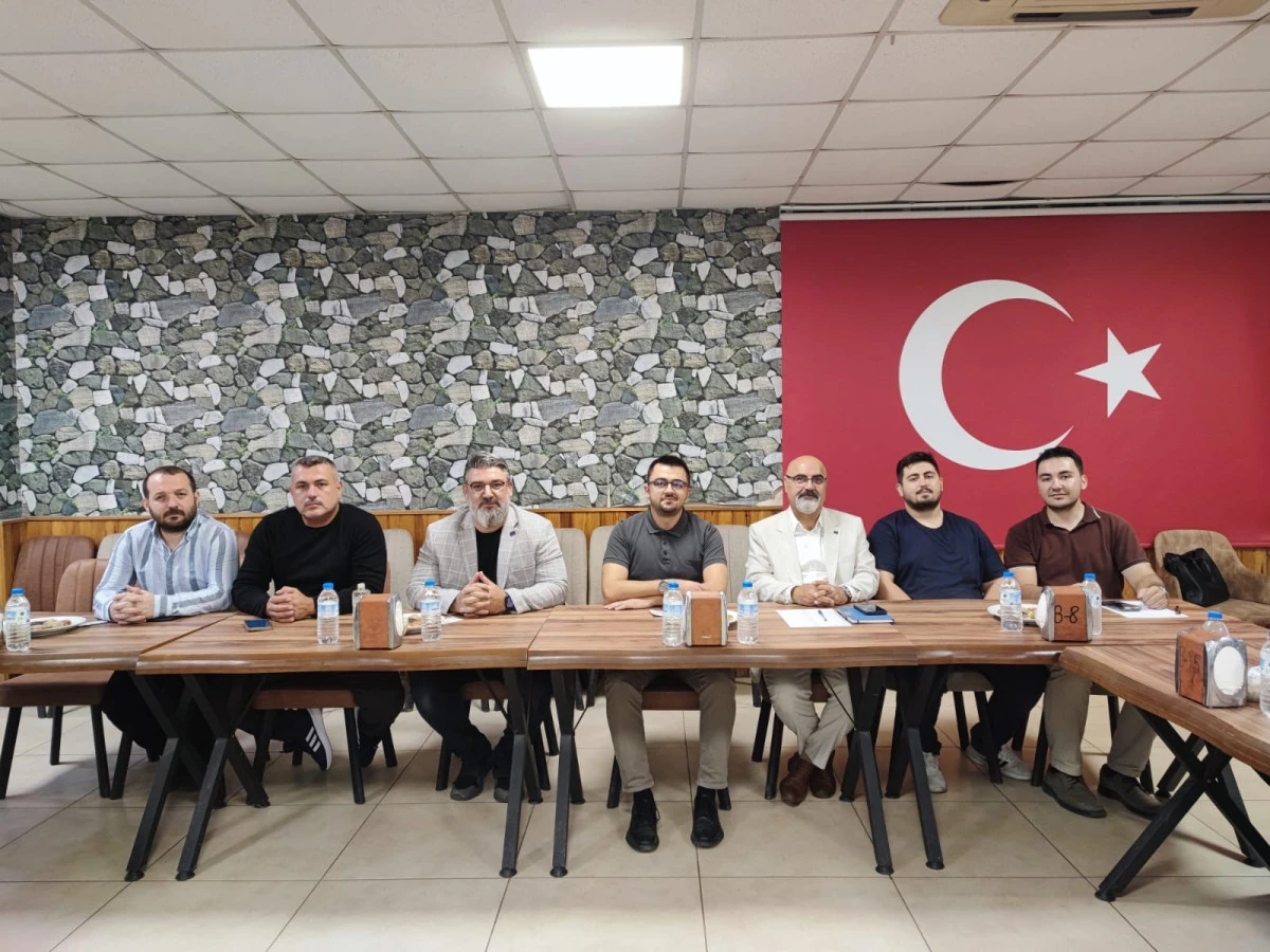 Anahtar Parti Manisa’da  Tarım Çalıştayı Düzenleniyor