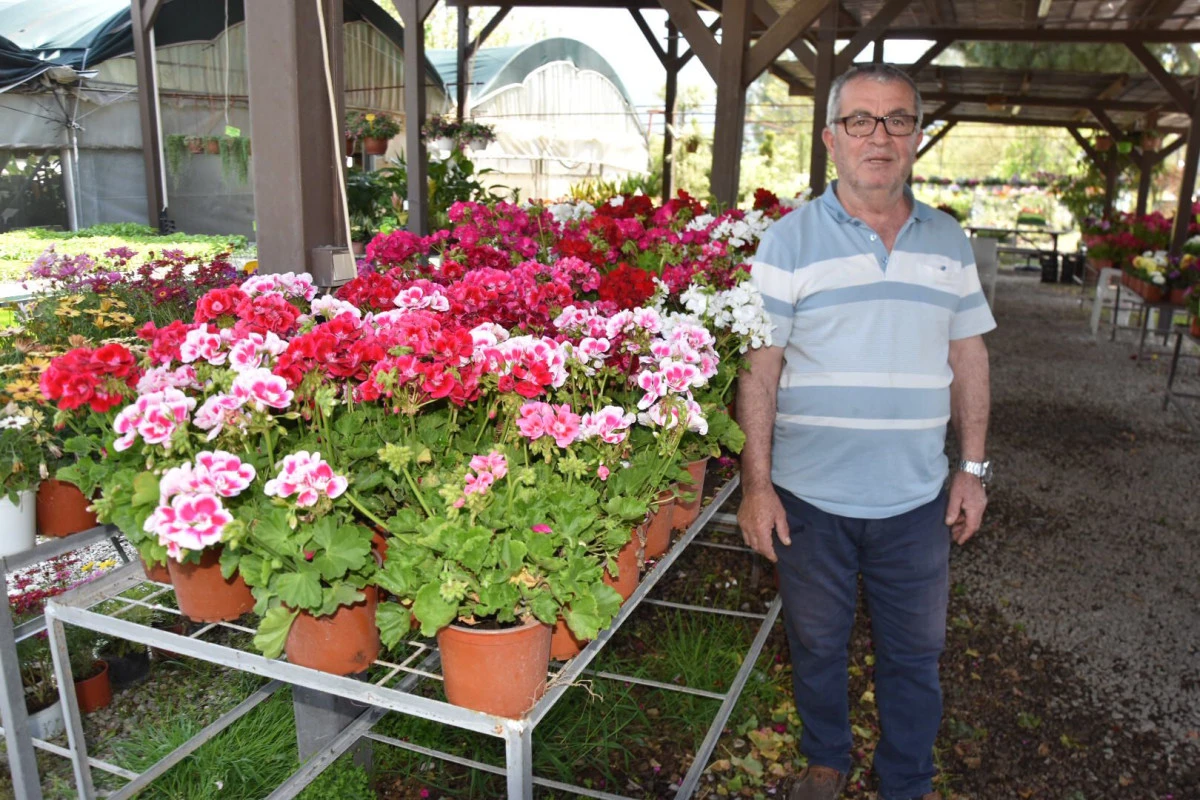 Canuyar Sera Park&rsquo;ta &Ccedil;i&ccedil;ek Kampanyası Başladı