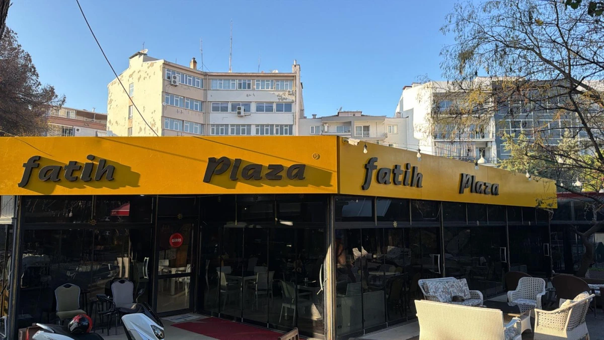 Fatih Plaza’da  “Çaya Zam Yok”