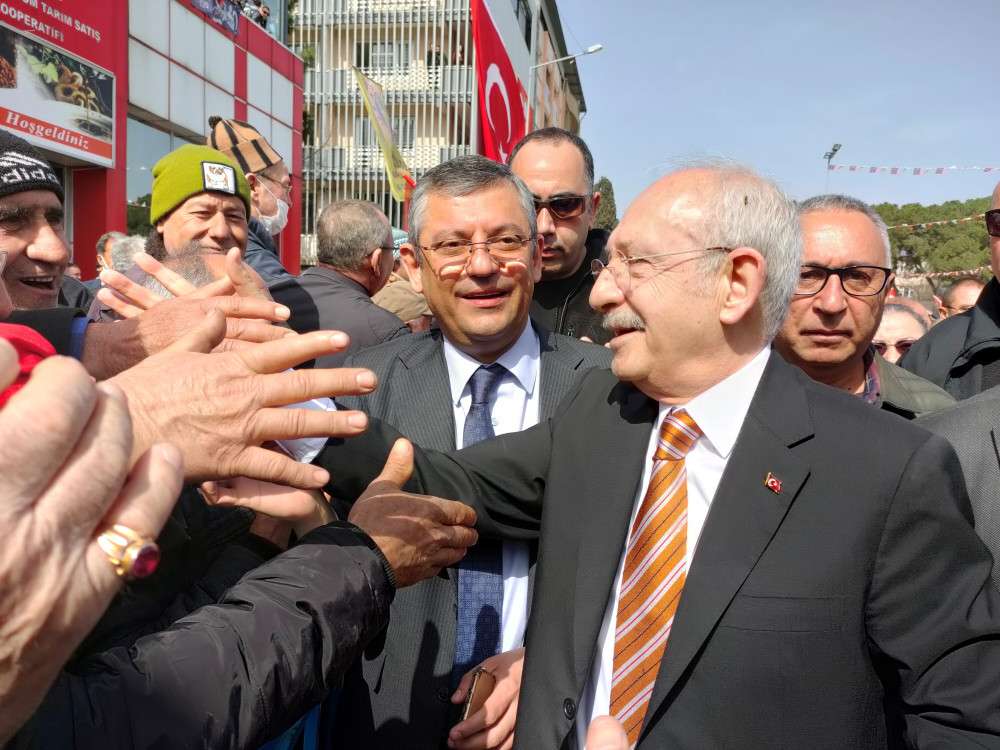KILIÇDAROĞLU ÜZÜMÜN BAŞKENTİ ALAŞEHİR'E ZİYARET ETTİ