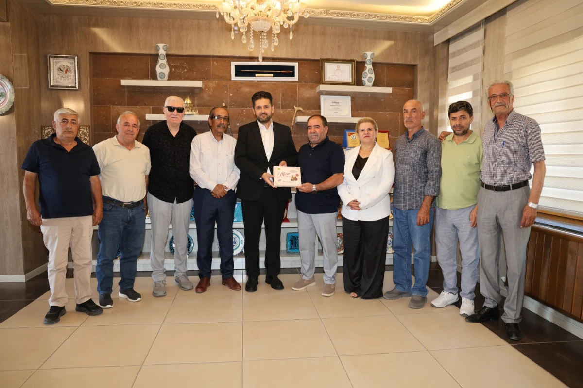 Manisa Ahlat Derneği&rsquo;nden Ahlat Belediye Başkanı Yavuz G&uuml;lmez&rsquo;e Ziyaret