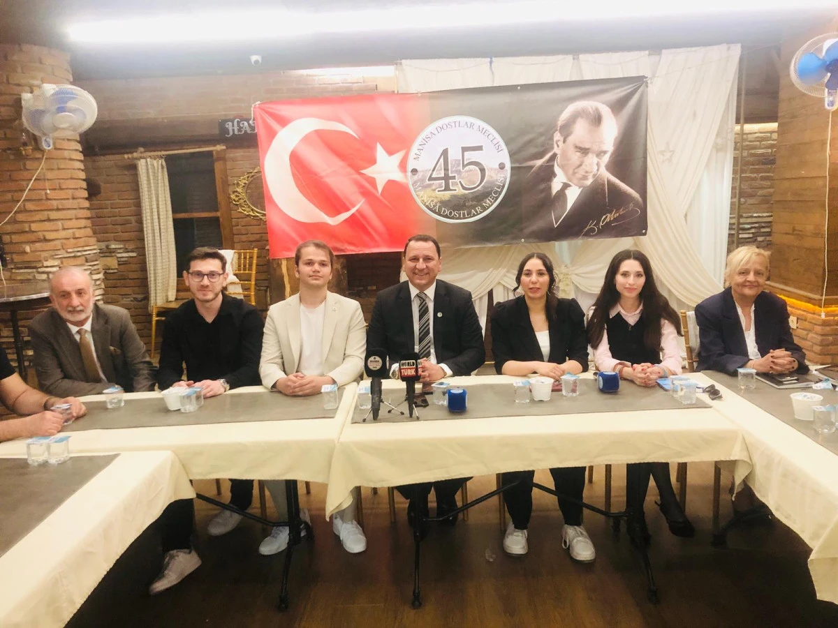 Manisa Dostlar Meclisi&rsquo;nde &ldquo;Manisa&rsquo;da &Ouml;ğrenci Olmak&rdquo; Konuşuldu