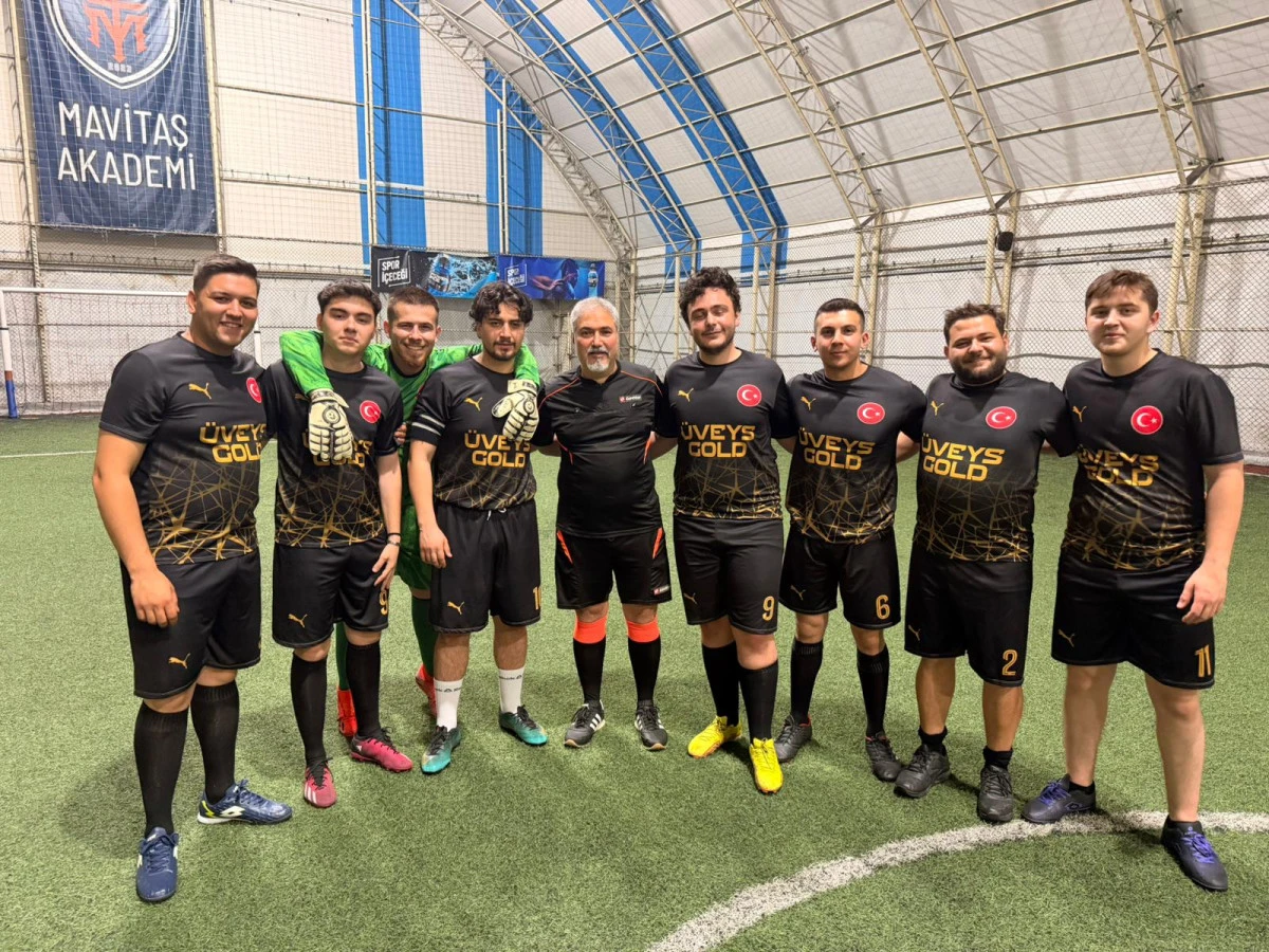 Manisa Kuyumcularının Futbol Heyecanı Başladı