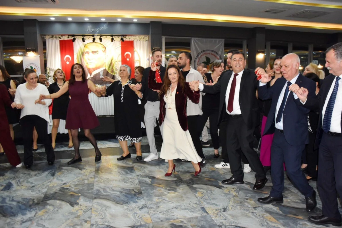 Manisa Malatyalılar K&uuml;lt&uuml;r ve Dayanışma Derneği 25. Yılını kutladı