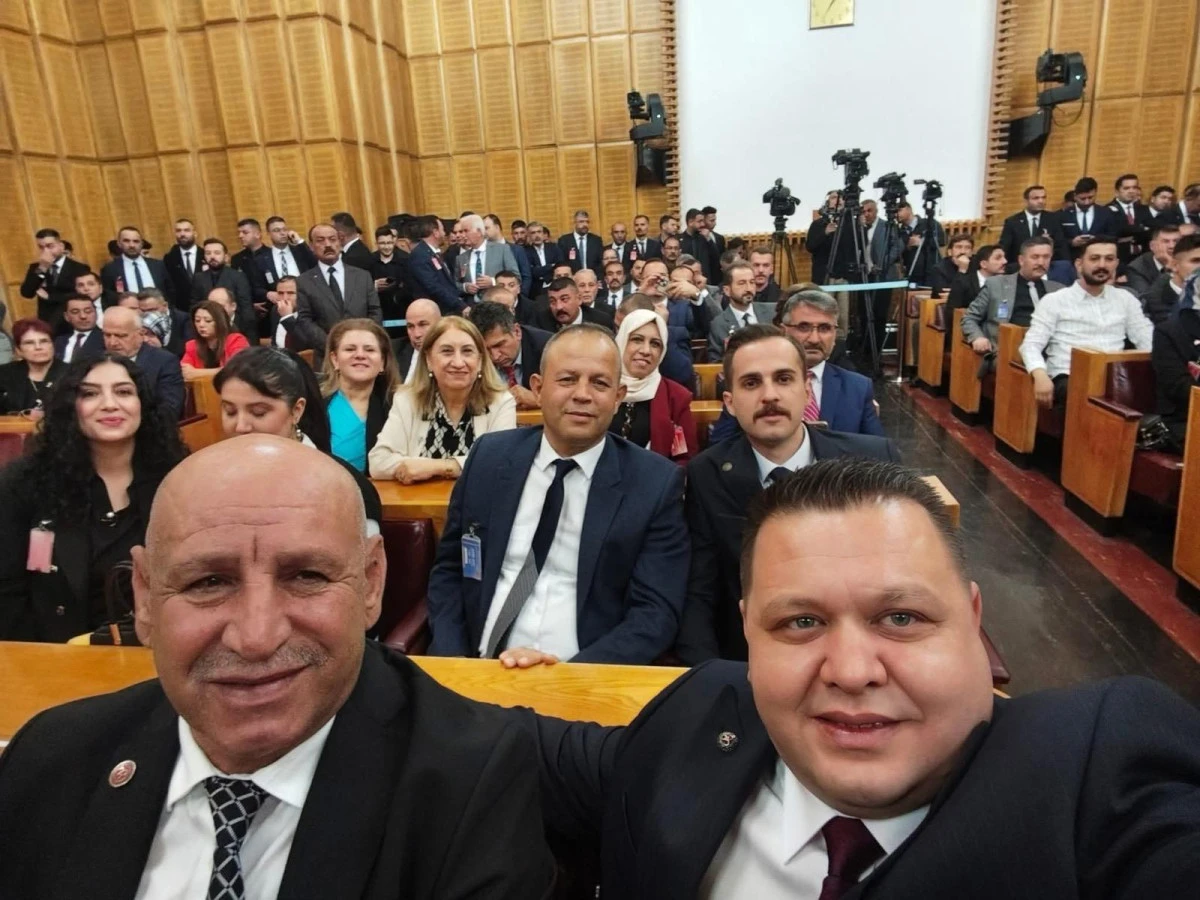 MHP Manisa Teşkilatı, Bahçeli’nin Grup Toplantısına Katıldı