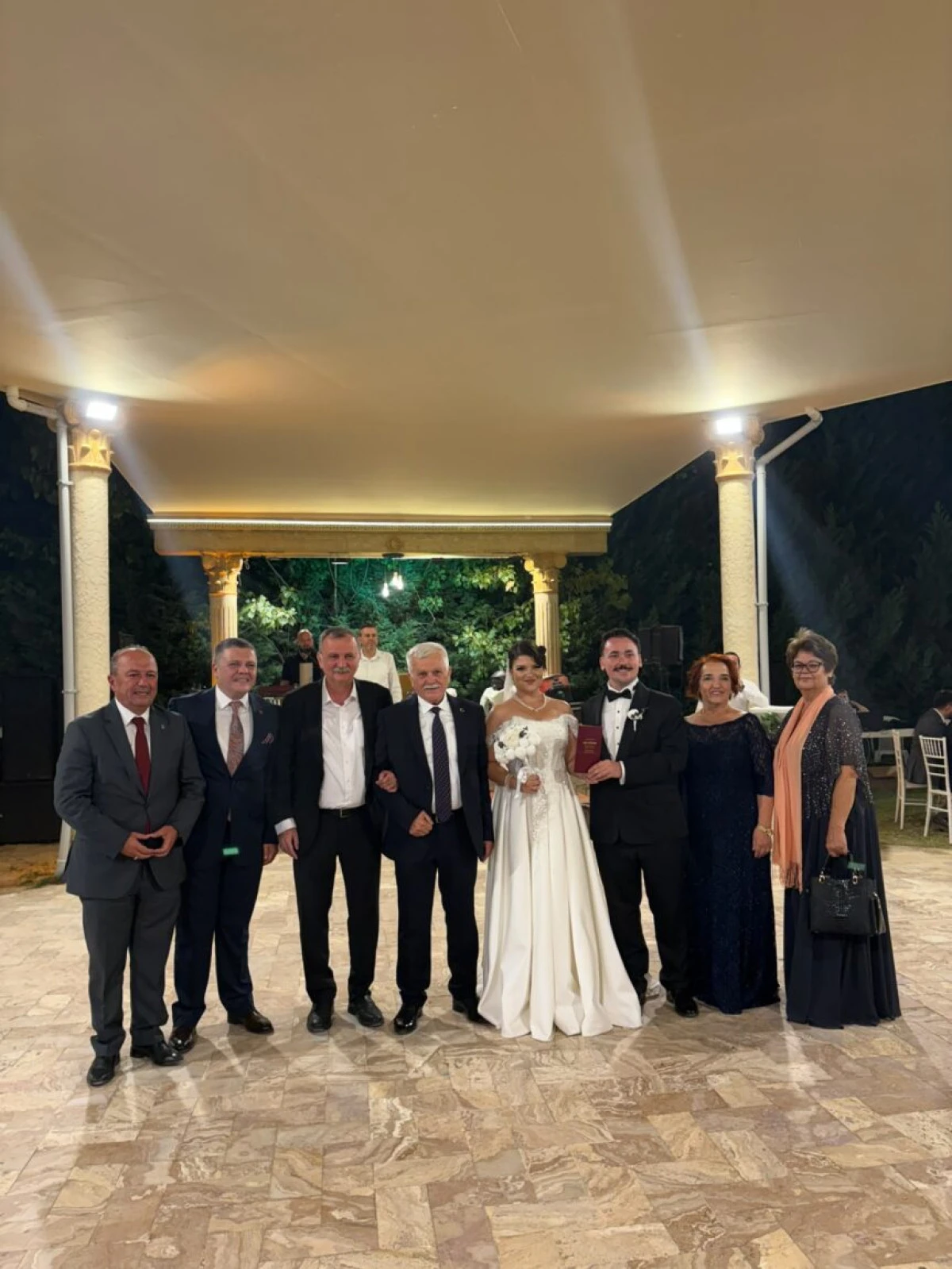 &Ouml;ZBİLGİN VE NEŞELİ AİLELERİNİN MUTLU G&Uuml;N&Uuml;