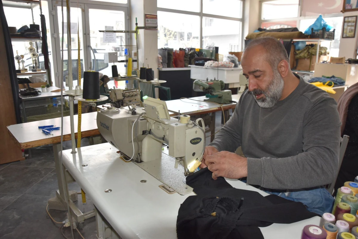 Terzi Hasan &Ouml;z: &ldquo;Bayram &Ouml;ncesi Terzilerde Yoğunluk Yaşanıyor&rdquo;