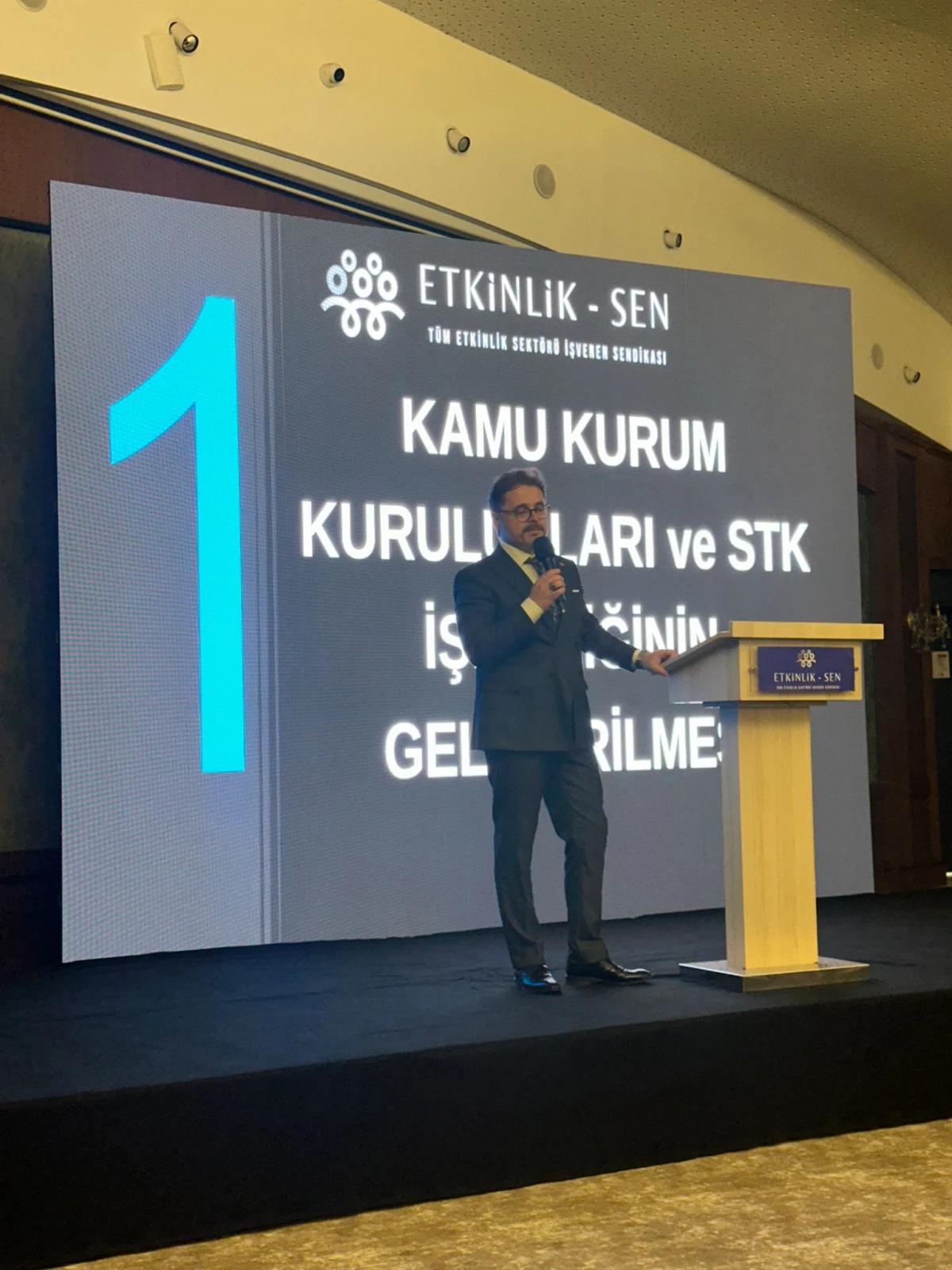 Trabzon&rsquo;da Etkinliksen R&uuml;zgarı Esti