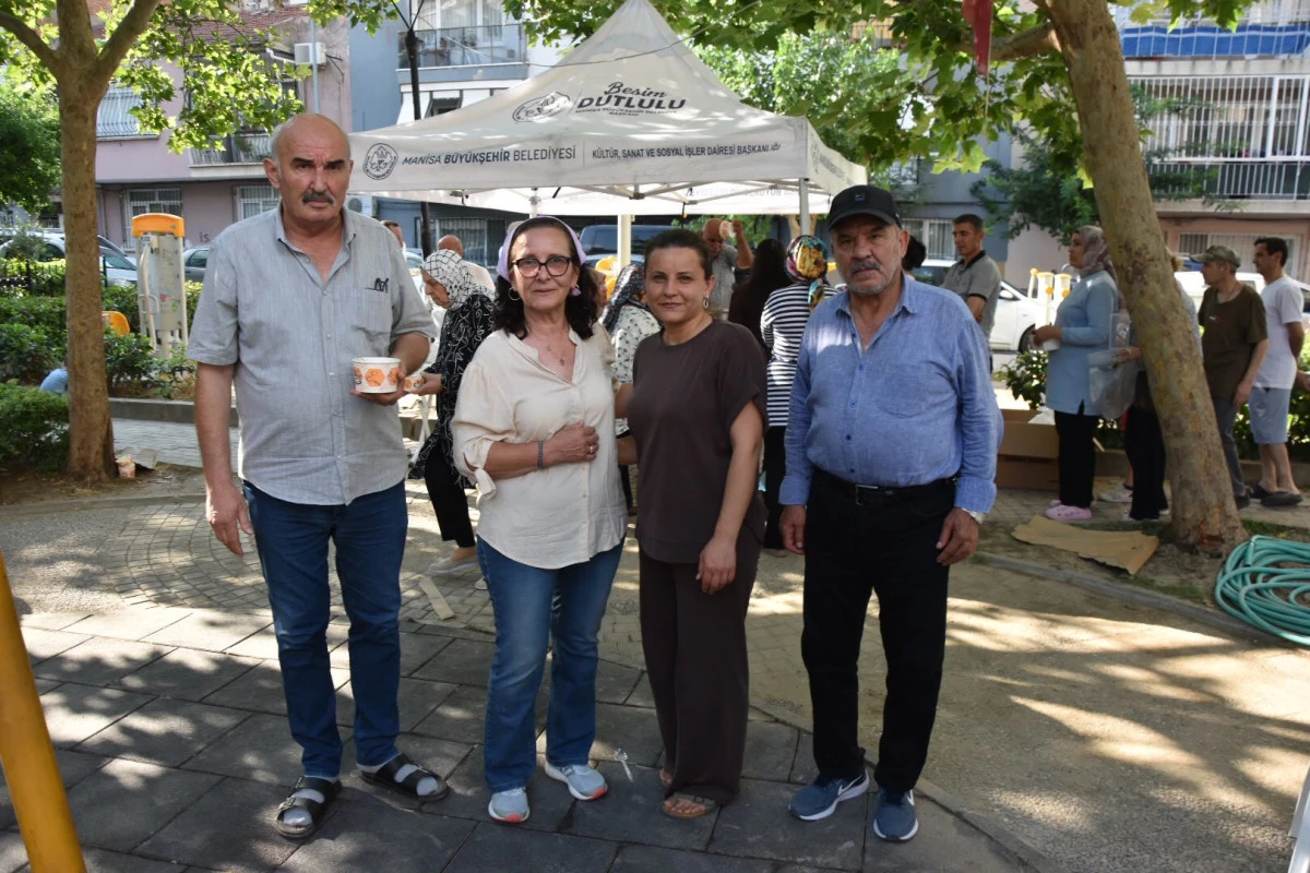 Tunca Mahallesi'nde Bin Kişilik Aşure Hayrına Yoğun İlgi