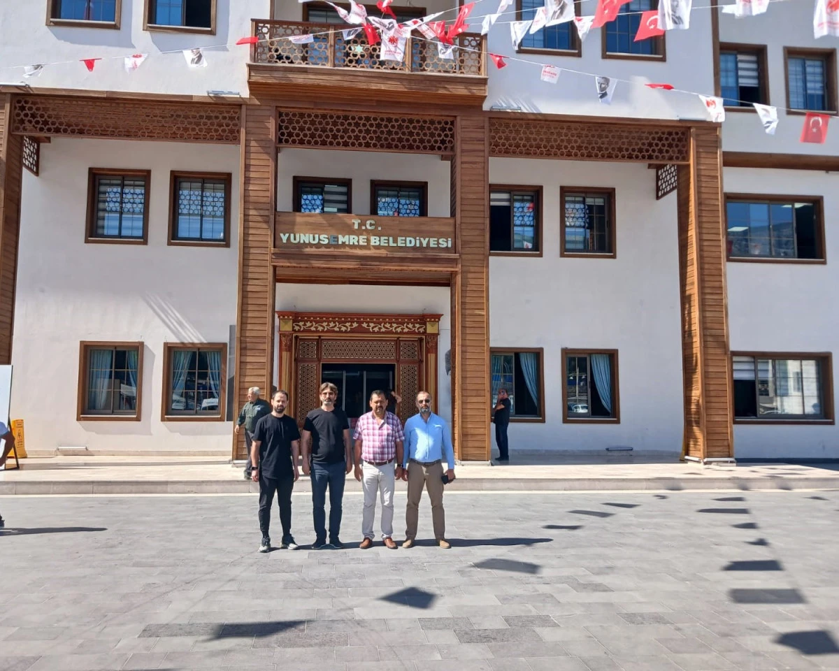 Türk yerel hizmet sen Manisa Şube Başkanı Hakan Göktaş Yunusemre Belediyesini ziyaret etti.
